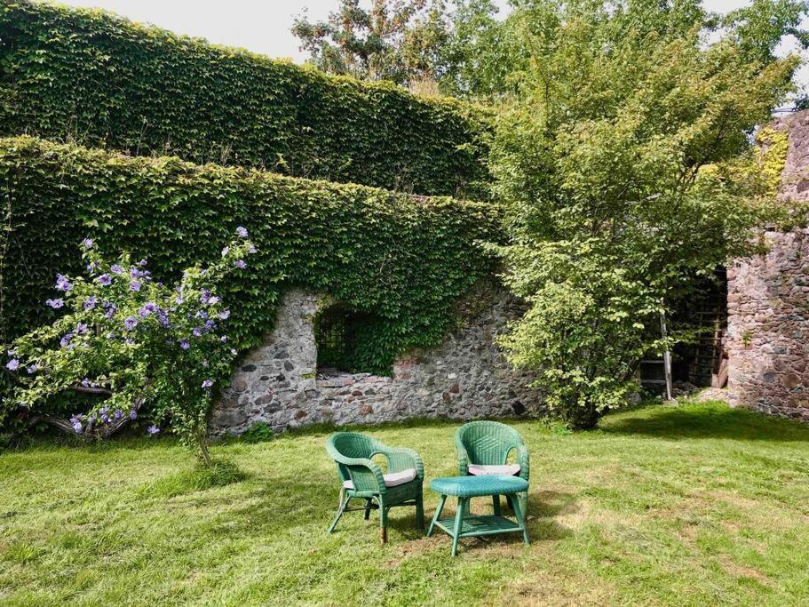 Urlaub In Der Burg Am Bodensee Appartement *